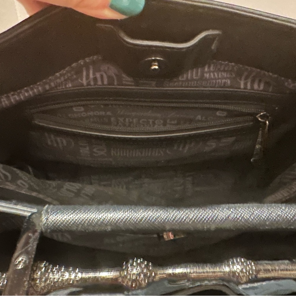 Harry Potter Elder Wand Handbag Exclusive